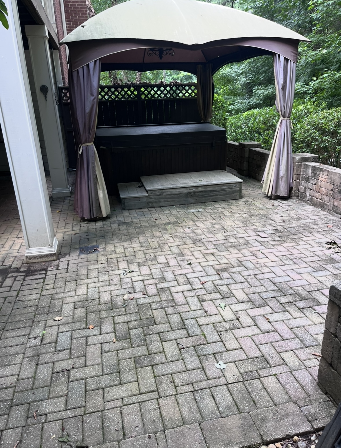 Backyard Brick Patio Refresh Thumbnail