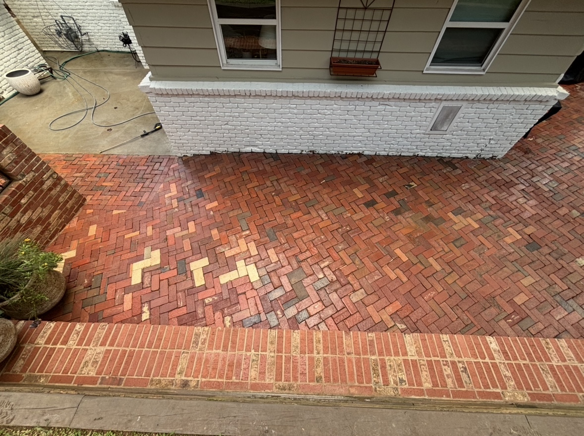 Brick Patio Restoration Cleaning Thumbnail