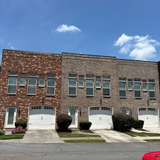 Professional-Townhome-Exterior-Cleaning 0