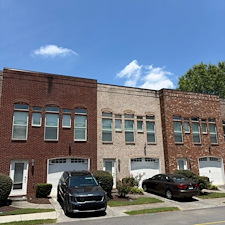 Professional-Townhome-Exterior-Cleaning 6