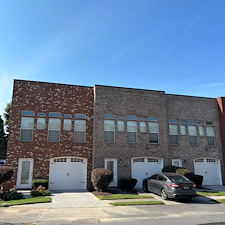 Professional-Townhome-Exterior-Cleaning 1