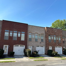 Professional-Townhome-Exterior-Cleaning 7