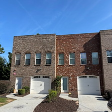 Professional-Townhome-Exterior-Cleaning 3