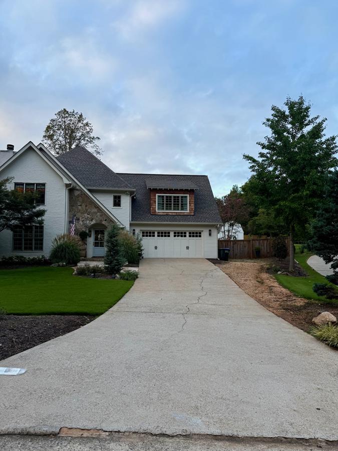 Residential Driveway Cleaning and Restoration Thumbnail