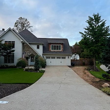 Residential Driveway Cleaning and Restoration 3